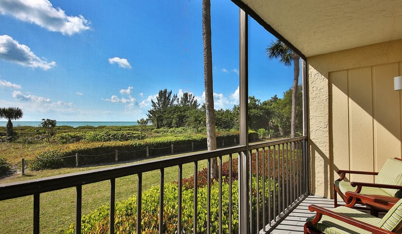 Sanibel Inn - Balcony view_001